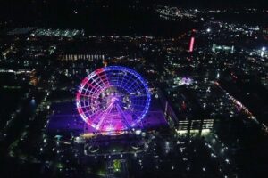 After-hours 23 Miles Private Helicopter Tour Orlando Theme Parks - Window Seats for Everyone: The Private-Helicopter Advantage