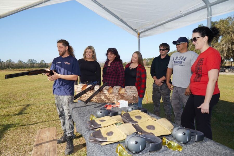 Clermont: Clay Shooting Experience - How the shooting works: fixed station, angles, and speed