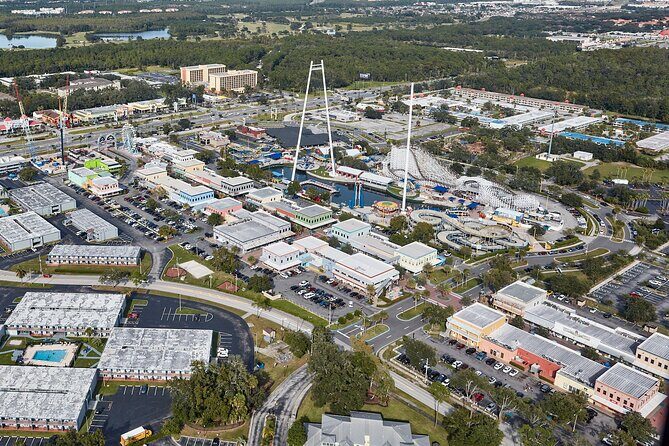 Day Flight 48 Miles Helicopter Tour over Theme Parks & Downtown - The pilot experience: narration, calm explanations, and your best way to enjoy the ride