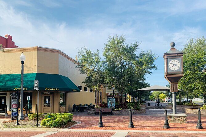 Downtown Sanford Historical Tour - Small-group size up to 15 people: why it changes the whole experience