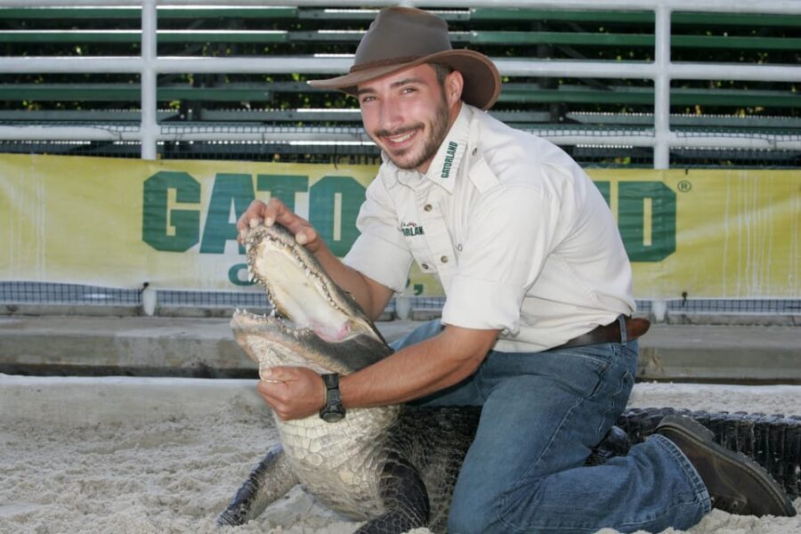 From Orlando: Airboat Tour & Gatorland with Hotel Pickup - Why this airboat plus Gatorland combo makes sense