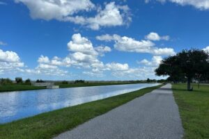 Kissimmee and St. Cloud Beach Tour on All Electric Trike (4 hrs.) - Kissimmee Start: A Short Hop Before You Reach the Lakefront Playground Scene