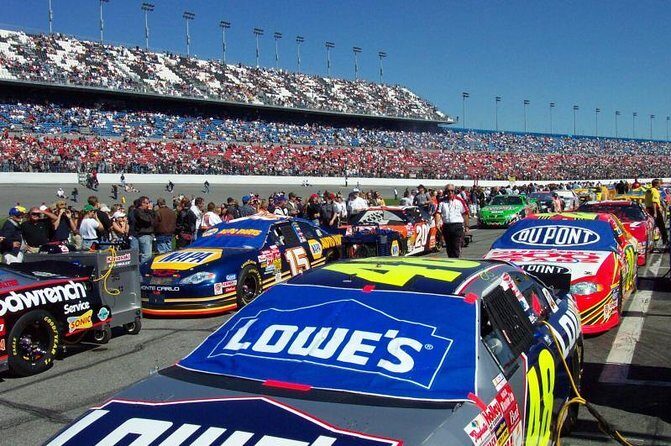 NASCAR Daytona 500 at Daytona International Speedway with Transportation - Key highlights at a glance