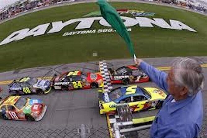 NASCAR Daytona 500 at Daytona International Speedway with Transportation - Rain delays: how the tour protects your day plan