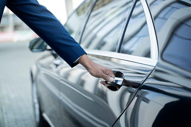 Orlando Airport MCO and Resort Transfer to Port Canaveral - Pickup at MCO vs. Pickup From Your Resort