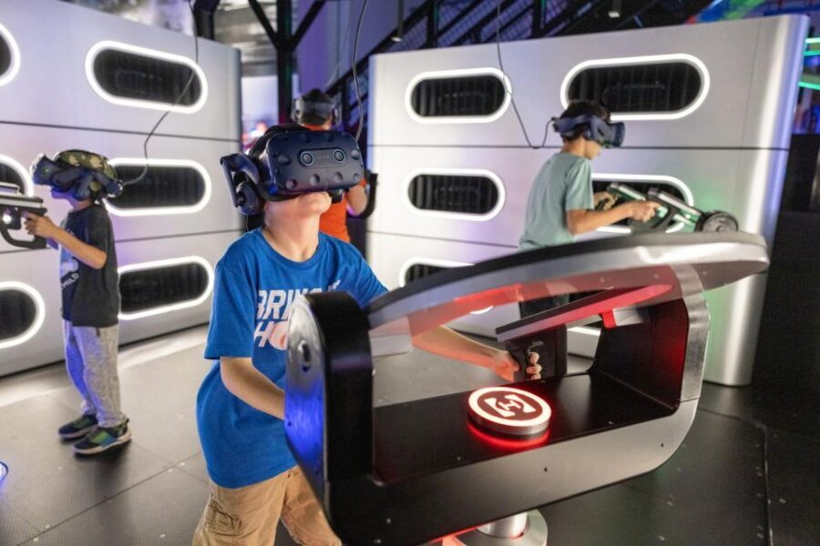 Orlando: Andretti Indoor Karting Attraction Ticket - Who should book this go-kart ticket?