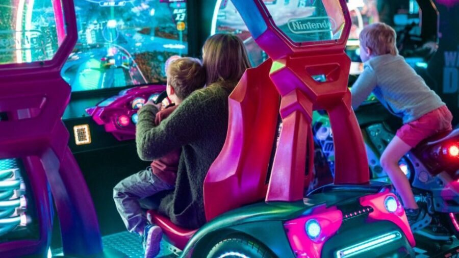 Orlando: Andretti Indoor Karting Attraction Ticket - The electric karts and the multi-level track: why it feels different
