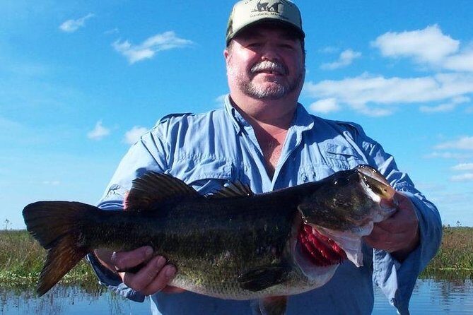 Orlando Bass Fishing Guide near iDrive - Stop 2: R.D. Keene Park Ramp Setup (Where the Trip Starts to Feel Real)