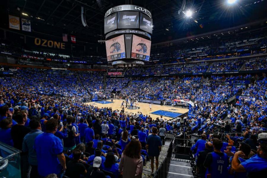 Orlando: Orlando Magic NBA Basketball Tickets - Game time at Kia Center: the noise, the pace, and the family factor