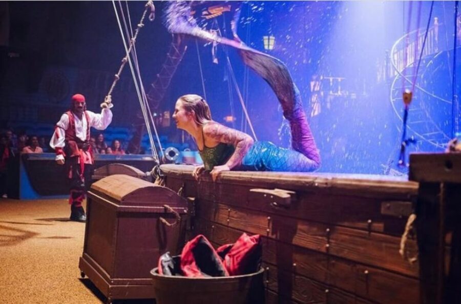 Orlando: Pirates Adventure Dinner Show with Drinks - Who This Orlando Pirates Dinner Show Fits Best For