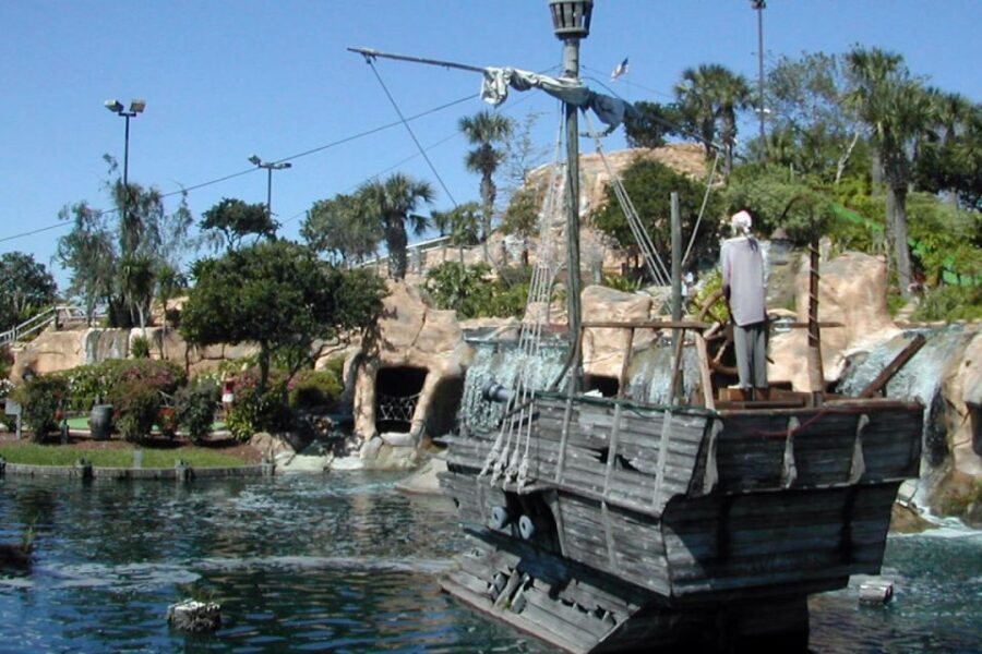 Orlando: Pirate's Cove Adventure Golf Entry Ticket - Highlights at a glance