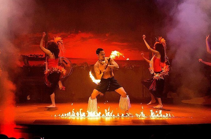 Orlando Polynesian Fire Luau and Dinner Show Experience - Seating, atmosphere, and who this fits best