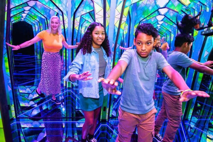 Orlando: Ripley's Mirror Maze Experience - Ripley’s Mirror Maze Turns Direction Into a Game