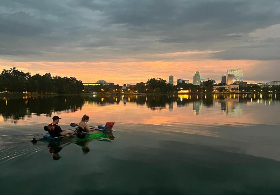 Orlando: Sunset Clear Kayak or Paddleboard in Paradise Tour - The 2-hour paddle: calm waters, skyline reflections, and lake wildlife