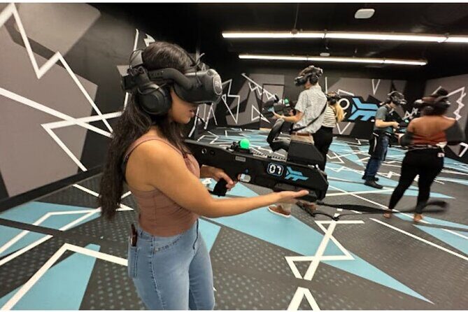 Orlando: Virtual Reality Experience in Max Action Arena - Icon Park location: getting there and staying sane if you wait