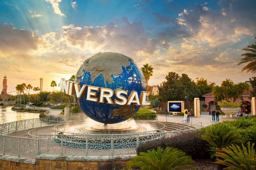 Orlando:Universal Studios 2-Park 1-Day VIP Experience Ticket - VIP Reception Check-In: where the day starts fast