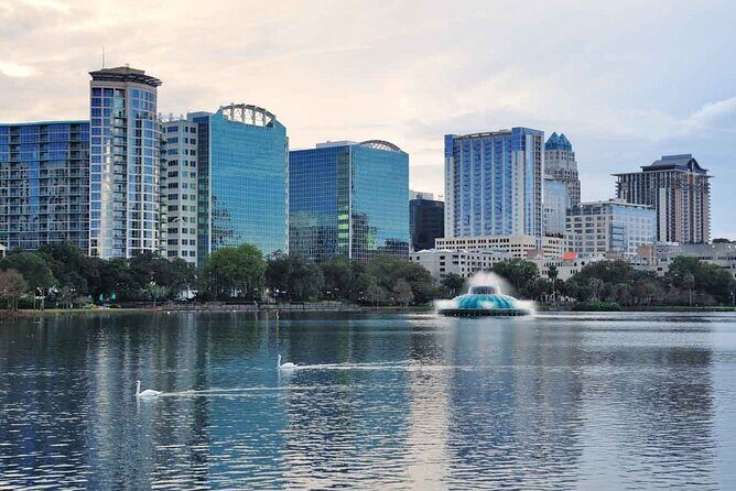 Outdoor Escape Room in Orlando - Lake Eola Park Area - Group size and family fit in real terms