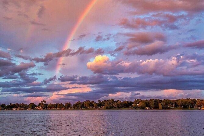 Pontoon Pub Crawl, 5 Lakeside Pubs and Restaurants Visit by Boat - Pontoon Pub Crawl on Winter Haven’s Chain of Lakes