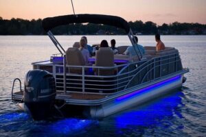 Pontoon Pub Crawl, 5 Lakeside Pubs and Restaurants Visit by Boat - Price and What You Actually Get for $90