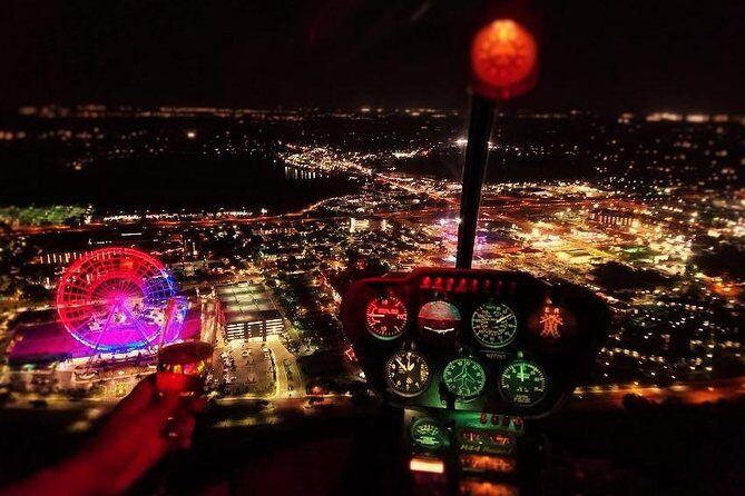 Private Helicopter After-hours 48 Miles Tour Theme Parks&Downtown - The 20-minute night loop: SeaWorld, Orlando Eye, Universal, Old Town