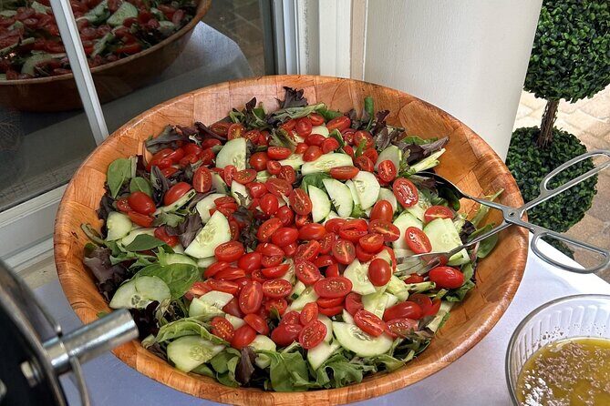 Private Orlando Italian Cooking Class with David - Starter Time: Fresh Salad and Homemade Vinaigrette