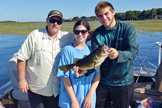 Private Pontoon Fishing Charter on Lake Tohopekaliga in FL - Lake Tohopekaliga From a Pontoon: What This Day Really Feels Like