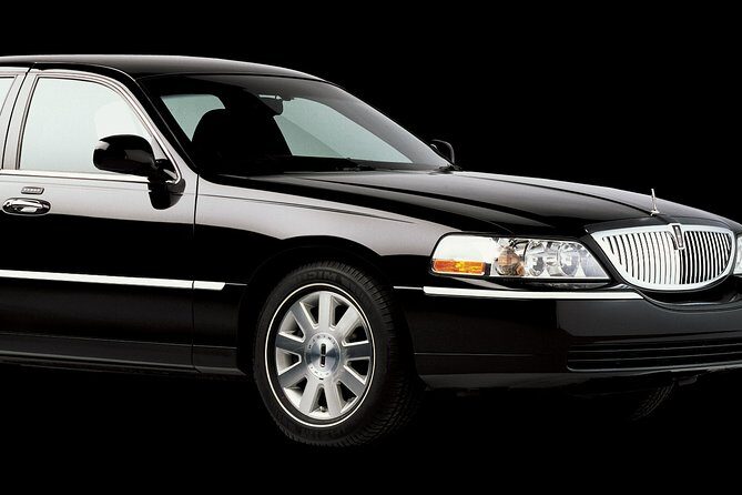 Private Transportation: From Theme Park Areas to Orlando Airport - How the 22-Mile Included Distance Affects Your Cost