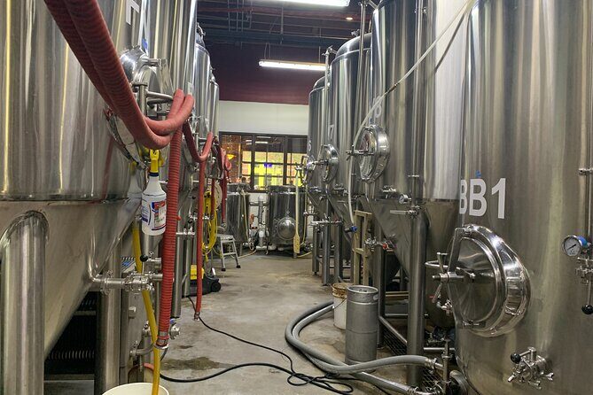 Sanford's Craft Beer and History Tour - Strolling Sanford’s historic landmarks while the beer story clicks