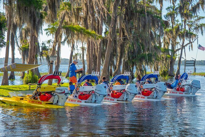 Tour of Lakes Escape by Personal Catamaran - Captain Training on the Chain of Lakes, Without Getting Lost