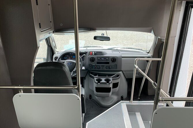 Transfer: Lake Buena Vista Area Hotels to Orlando Airport (MCO) - Should you book this Lake Buena Vista to MCO transfer?