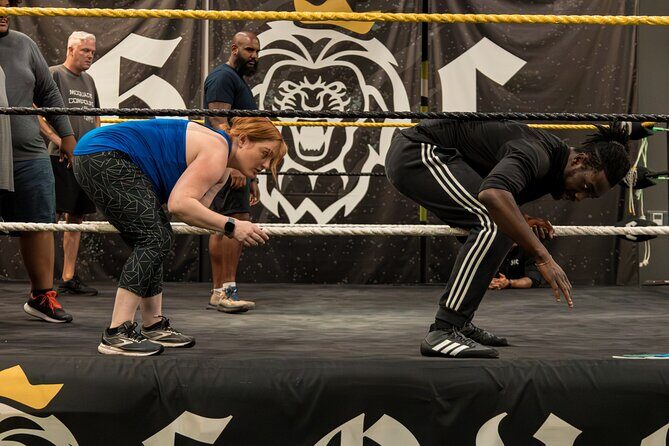 Ultimate Pro-Wrestling Group Activity: Real Wrestling Experience - Before the match: gimmicks, names, and wardrobe selection