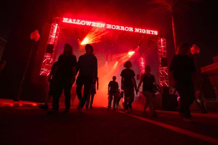 Universal Orlando Resort: Halloween Horror Nights - Haunted Houses: The Main Event (and What to Expect)